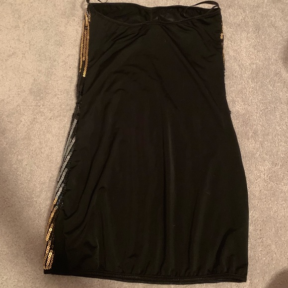 NWOT Lovers lane sequins mini dress! - Picture 2 of 4